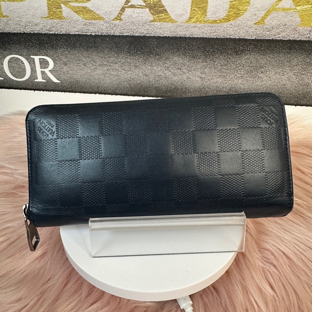 Authentic Louis Vuitton Damier Infini Zippy Black Long Wallet